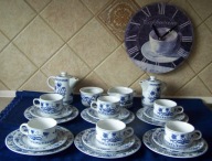 SERWIS DO KAWY I HERBATY DLA 6 OSÓB-WZÓR CEBULOWY