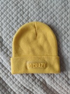 Żółta czapka Cropp