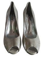 DKNY czółenka METALIK skórzane na szpilce