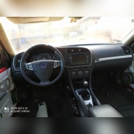 DESKA KOKPIT KONSOLA SAAB 93 POLIFT LIFT 2009