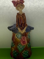 Urocza figurka kobiety