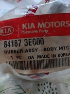 841873e000 Zespół gumowy-mocowanie nadwozia nr 4,górny sorento