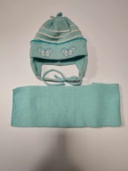 KOMPLET DZIEWCZĘCY SZAL + CZAPKA r. 38-40 nr 327B