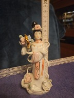 Figurka tańczącej Gejszy