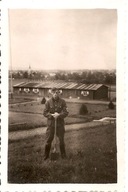 WEHRMACHT -TRZECIA RZESZA -ŻOŁNIERZ -swastyka opaska -zdjęcie -mały format