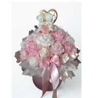 Duży box kwiatowy na urodziny-prezent dla niej