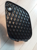 Zaślepka zderzaka przedniego Mercedes 247 GLB