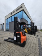 Wózek paletowy z masztem elektryczny Toyota SWE140L Li-ion