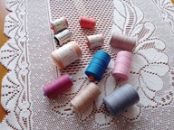 Zestaw kolorowych nici na szpulkach z okresu PRL - 11 szt !!