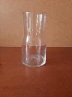 Szklany wazon / ze szkła / szkło bezbarwne - wysokość 17cm
