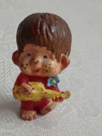 Gumowa figurka małpka Monchhichi - GITARZYSTA