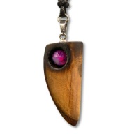 Wisiorek „Magentowy pazur” -ogień, natura i odwaga -orzech, pirografia,agat