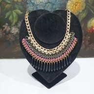 Masywny naszyjnik statement z grubym łańcuchem i czarnymi zawieszkami