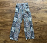 TU miękkie wzorzaste spodnie leginsy 36