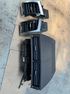 JAGUAR F-TYPE GX53-014L21 ŚRODKOWA KRATKA NAWIEWU PANEL