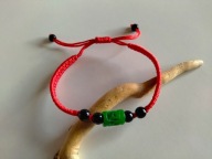 Bransoletka na sznurku - zielony jadeit