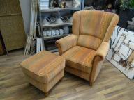 FOTEL STYLIZOWANY USZAK + PUF