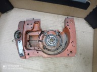 HUSQVARNA 44 KARTER POŁÓWKA SILNIKA LEWA SILNIKA PODSTAWA MOCOWANIE MISA