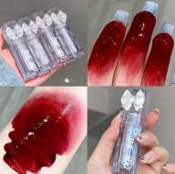 Pomadka do ust krwistoczerwona nawilżająca