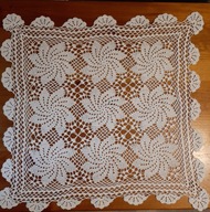 Koronkowa serwetka kwadrat