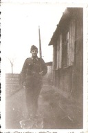 WEHRMACHT -TRZECIA RZESZA -ŻOŁNIERZ -zdjęcie -mały format -KOŁOBRZEG 1944 r