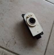 SILNIK SILNICZEK ROLETY ŻALUZJI KIEROWNICY POWIETRZA BMW 9881645 5811R1000