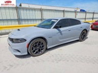 Dodge Charger RT 2022 5.7 Benzyna 370KM