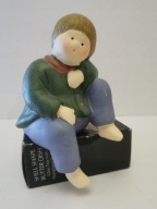 FIGURKA PORCELANOWA DO GABLOTY SKANDYNAWSKA LARSON CHŁOPIEC