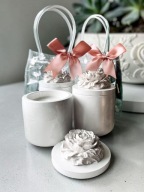 Świeca sojowa Biała Piwonia – zestaw prezentowy w torebce z kokardką