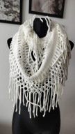 Efektowny komin biały frędzle miły miękki otulający szal ażur extra