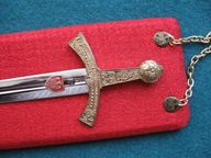 SZCZERBIEC MIECZ KORONACYJNY KRÓLÓW POLSKICH Z XIII W MILENIUM 966-1966 PRL