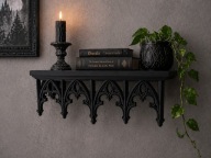Gotycka półka wisząca – elegancka dekoracja do wnętrz w mrocznym stylu