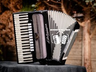 Akordeon Włoski LArtigiana 120 basów 4 chóry
