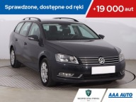 VW Passat 1.6 TDI, Salon Polska, Navi, Xenon