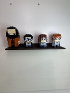 Uchwyt stojak ścienny dla czterech figurek LEGO figurki BrickHeadz
