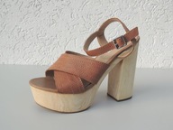 Sandały skórzane "STEVE MADDEN" rozmiar opisany 10M (41,5)