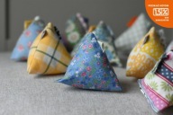 Fundacja KOT: Zabawka dla kota – kurczaczek z kocimiętką