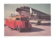 Pocztówka - Samolot i cysterna na lotnisku w Amsterdamie / lata 40-te