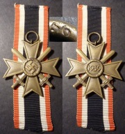 Kriegsverdienstkreuz 2 klasy z mieczami. KVK Krzyż zasługi sygnowany 56