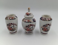 Amfora i dwa małe wazoniki z porcelany - bardzo ładny zestaw !