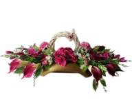 Stroiki Na Nagrobek – Kalie Malinowe Płożące W Wiklinie