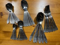 ŁADNY ZESTAW SZTUĆCÓW ŁYŻKI WIDELCE PRL