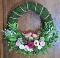 Wianek wiosenny, wianek na drzwi z mchu
