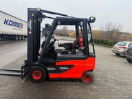 wózek widłowy elektryczny LINDE E25 Triplex 4.8m przebieg 2350mtg 2012