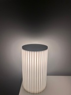 Lampka LED dekoracyjny biały ryflowany 24 cm – nowoczesna lampka stołowa