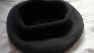 Czarny beret z polaru Polartec
