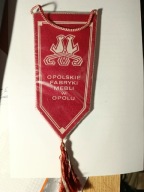 Opole Opolska Fabryka Mebli proporczyk