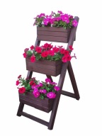 Kwietnik . Stojak z trzema donicami.