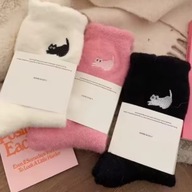 Zestaw 3 Par – Premium Fuzzy Socks z Motywem Kotka