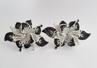 KLAMRA PRZYPINKA DO BUTÓW UBRAŃ OZDOBA KOKARDA CYRKONIE